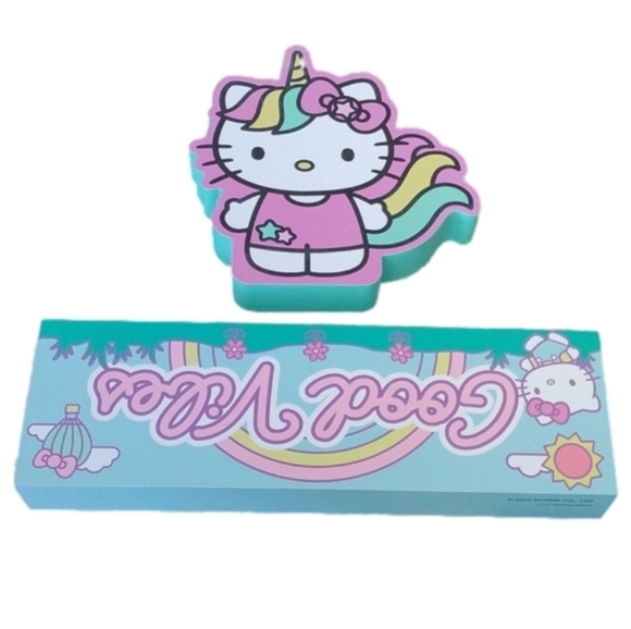 Sanrio Hello Kitty Decor Unicorn Wooden Signs Good Vibes, set of 2 - Picture 8 of 10